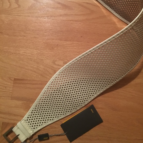 Fendi NWT Patent Leather PVC Wide Belt ❤️ - Picture 4 of 8